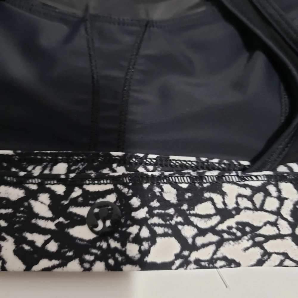 Lululemon Swim Top Mini Ripple White Seal Grey / Black - Picture 3 of 5